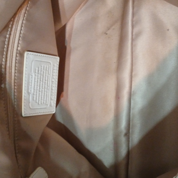 Coach - Picture 12 of 15